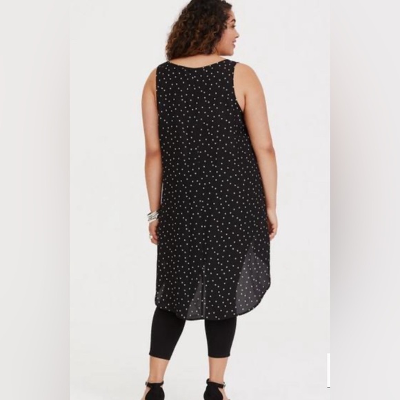Torrid Black Star Hi-lo Tank - Picture 3 of 11